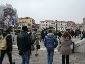 46_giant-advertising-scalzi-church-venice_tomford