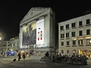 19_giant-advertising-riva-degli-schiavoni-chiesa-della-pieta-venice_JLC